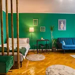 Hacienda Royal Palace - Designer Apartment *