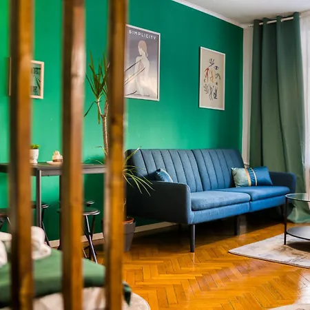 Hacienda Royal Palace - Designer Apartment *