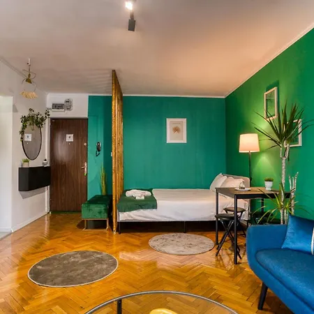 Hacienda Royal Palace - Designer