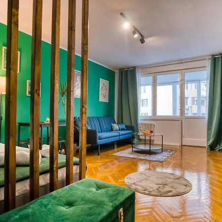 Hacienda Royal Palace - Designer