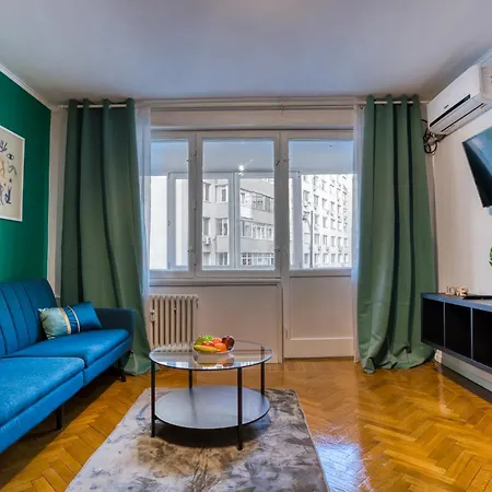 Hacienda Royal Palace - Designer *