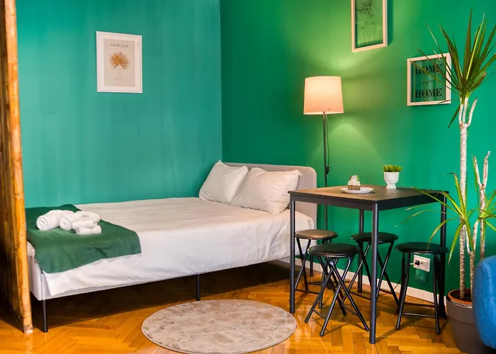 Hacienda Royal Palace - Designer Apartament Bucureşti