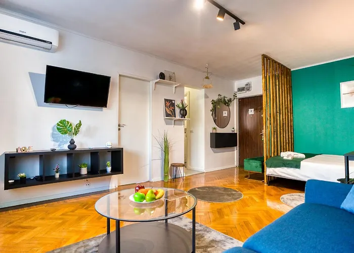 Hacienda Royal Palace - Designer Apartament Bucureşti