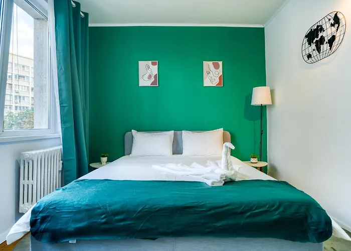 Hacienda Royal Palace - Designer * ブカレスト